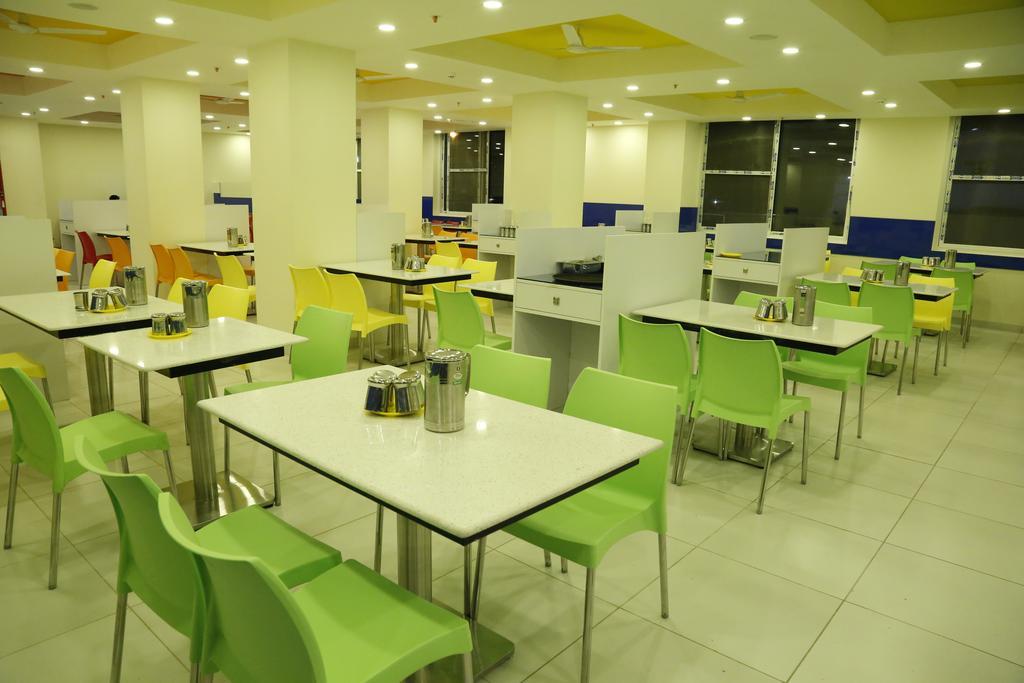 Ganpat Grand Hotel Palni Bagian luar foto