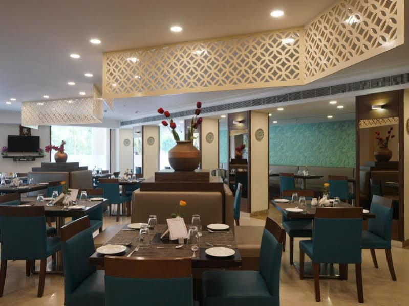 Ganpat Grand Hotel Palni Bagian luar foto